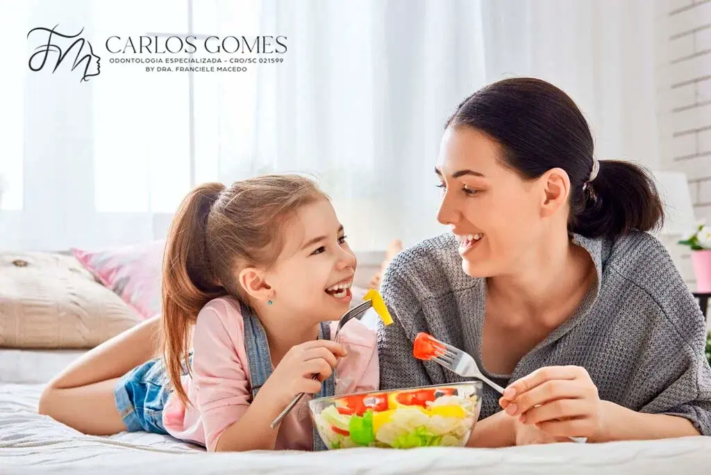 Dieta e Hábitos: O Pilar da Saúde Bucal Infantil
